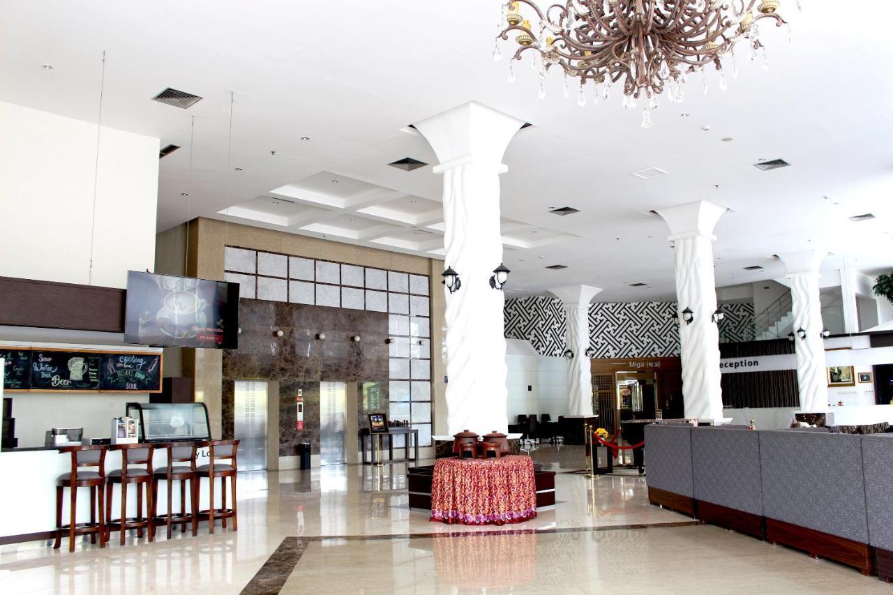 סראנג Forbis Hotel מראה חיצוני תמונה