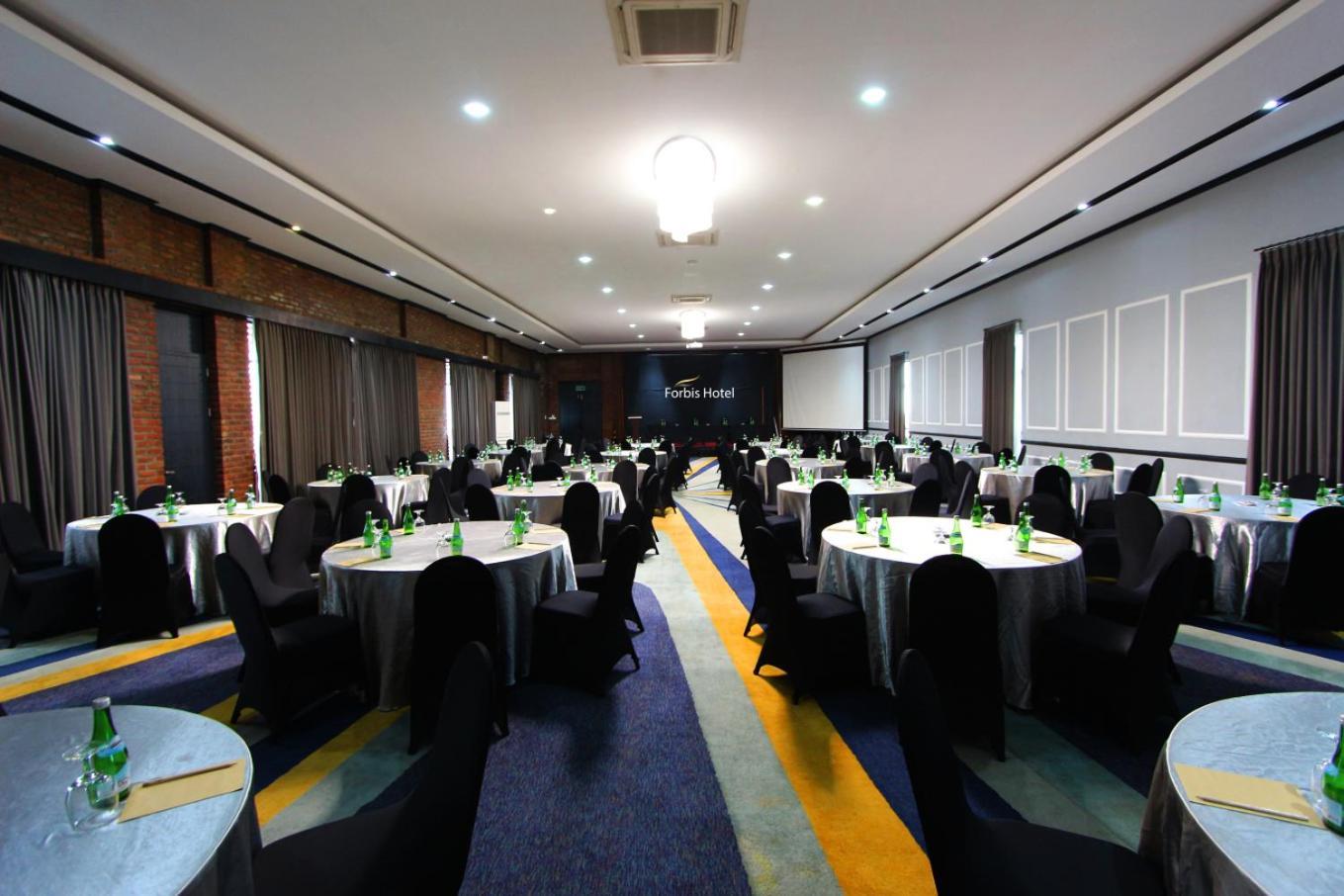סראנג Forbis Hotel מראה חיצוני תמונה