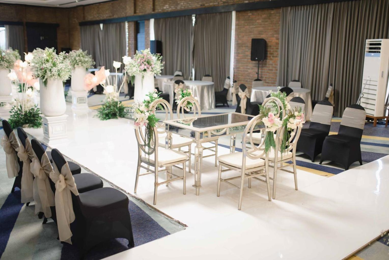 סראנג Forbis Hotel מראה חיצוני תמונה