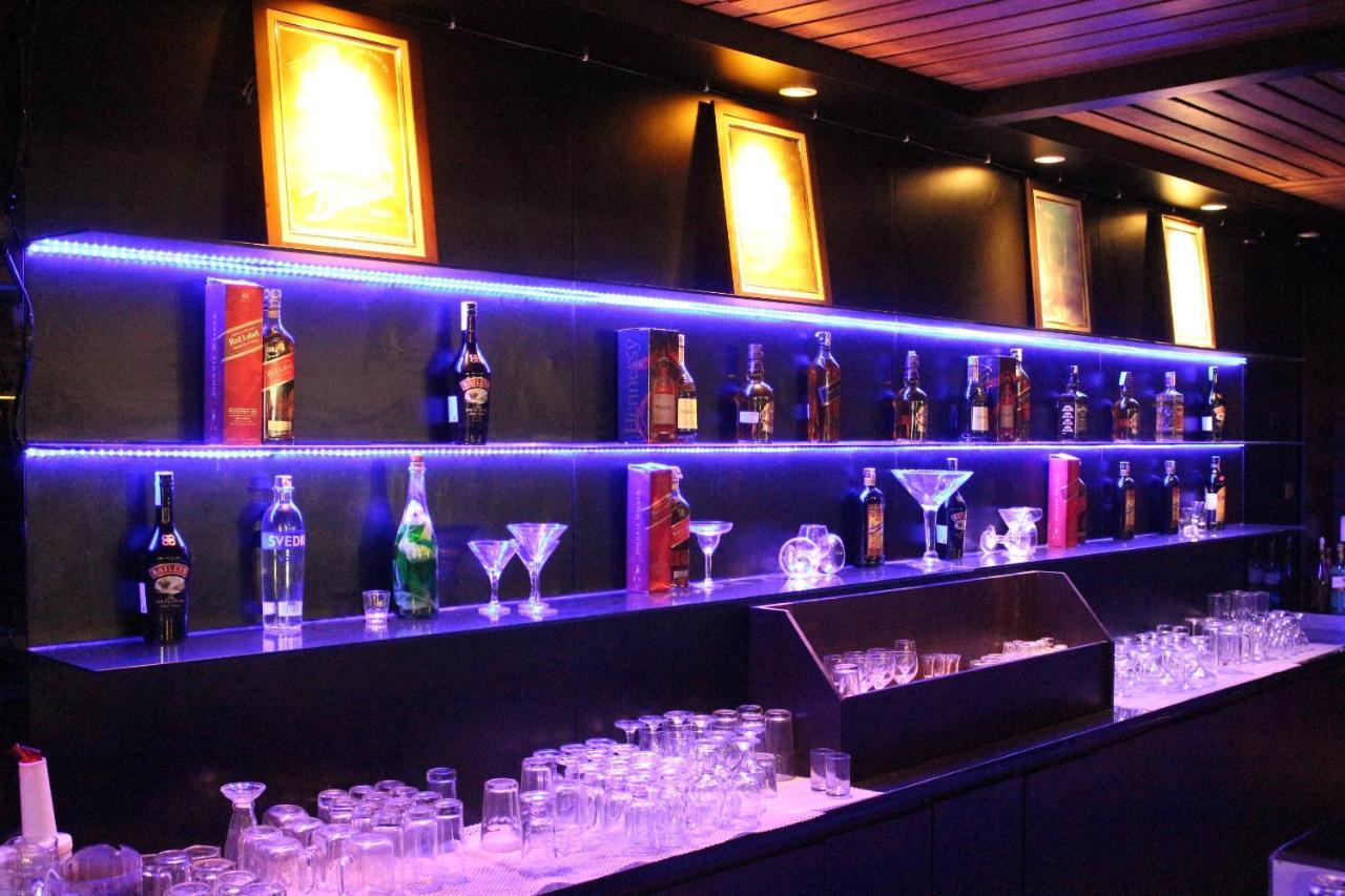סראנג Forbis Hotel מראה חיצוני תמונה