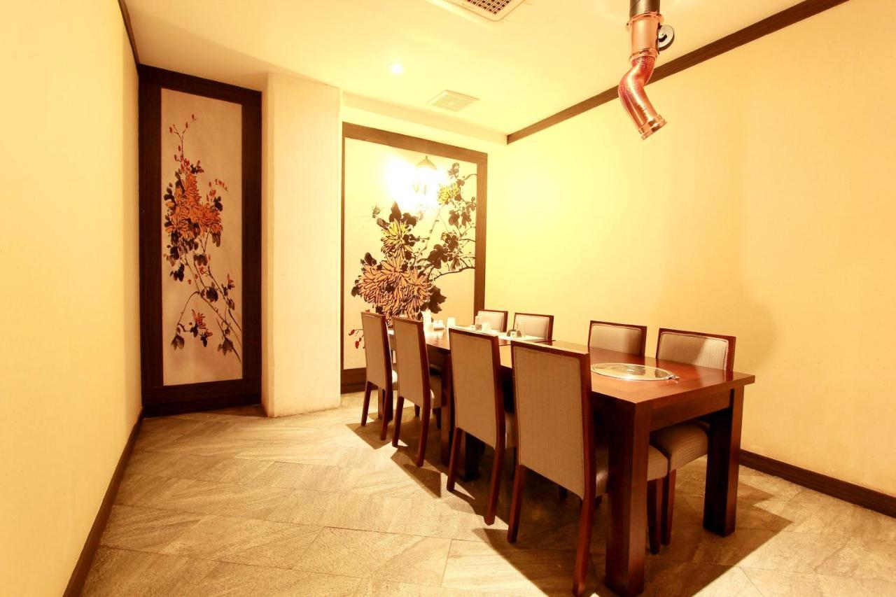 סראנג Forbis Hotel מראה חיצוני תמונה